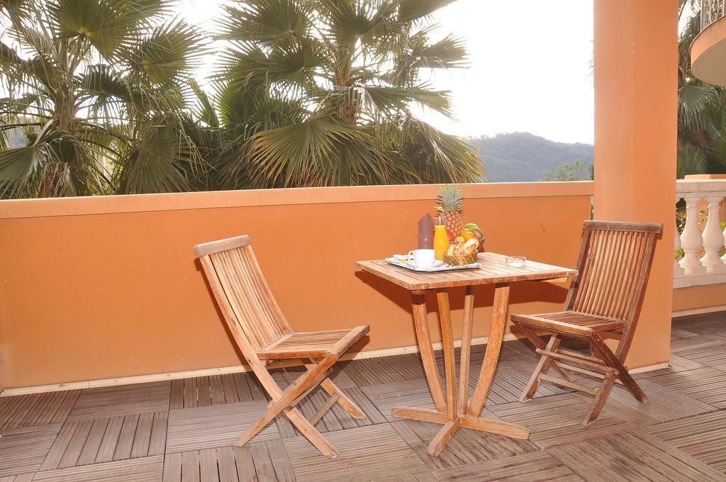Appart Hotel Lou Castelet Carros Ngoại thất bức ảnh