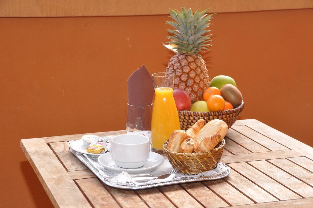 Appart Hotel Lou Castelet Carros Ngoại thất bức ảnh